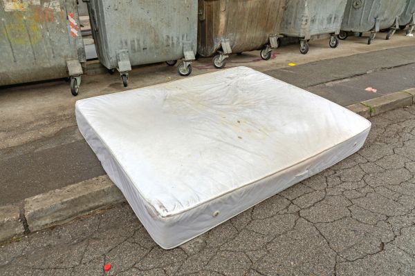 Box Spring Disposal in Jacksonville